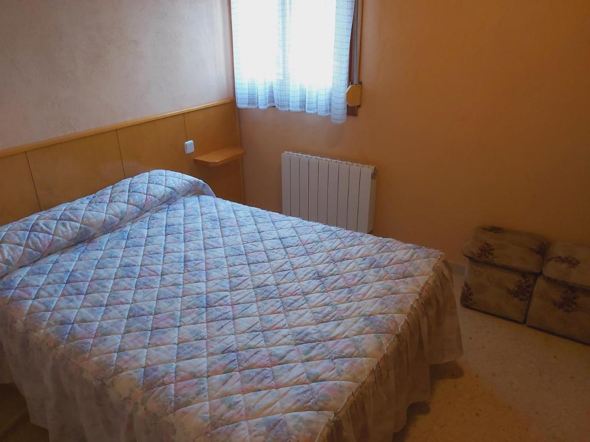 Apartamentos la Francesa Santa Pau Bagian luar foto