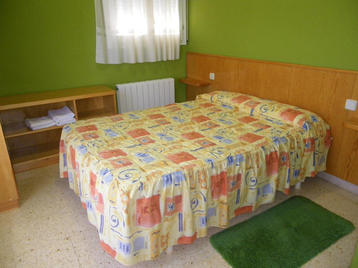 Apartamentos la Francesa Santa Pau Bagian luar foto