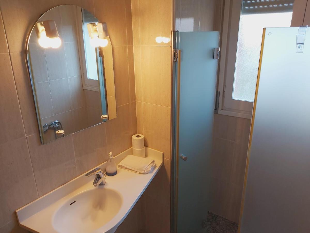 Apartamentos la Francesa Santa Pau Bagian luar foto
