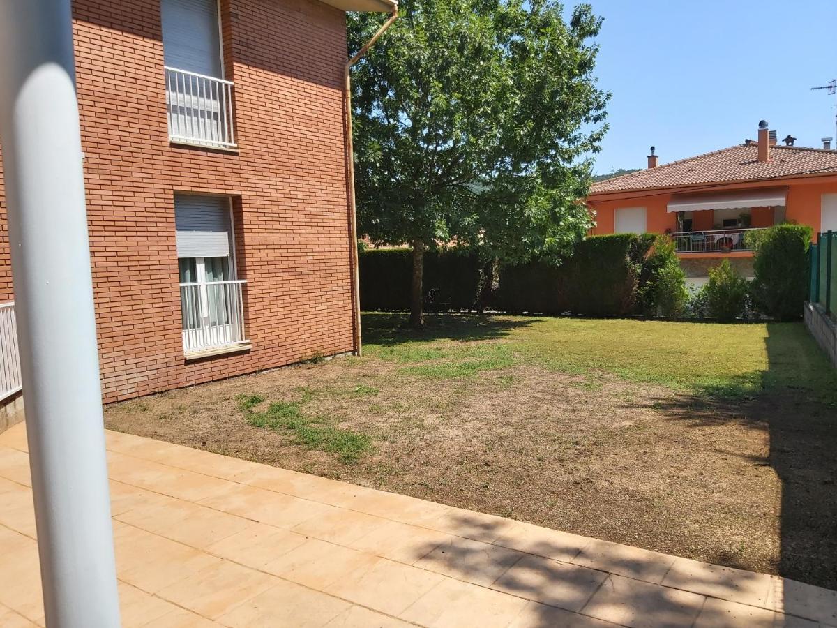 Apartamentos la Francesa Santa Pau Bagian luar foto