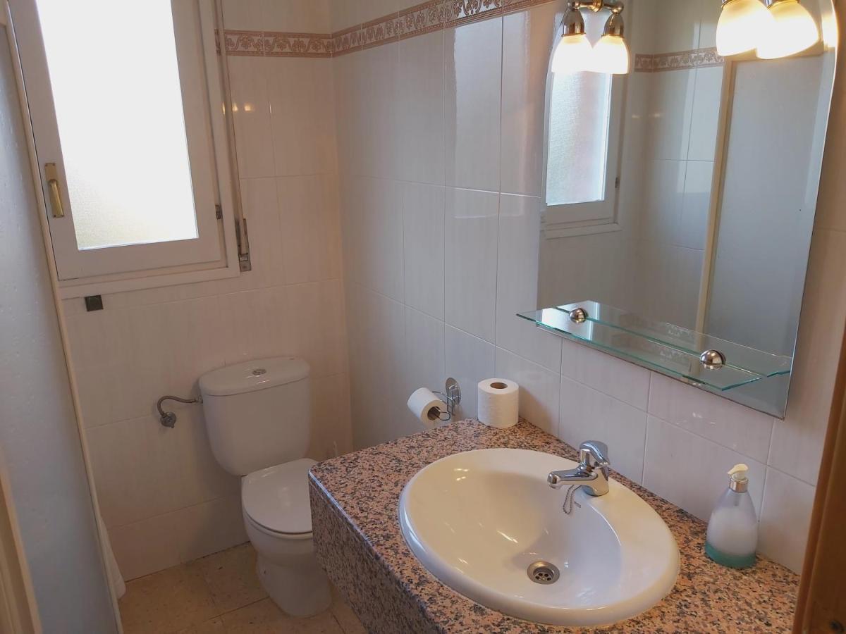 Apartamentos la Francesa Santa Pau Bagian luar foto